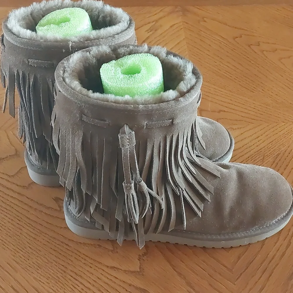 Koolaburra UGG fringe boots - Picture 2 of 8